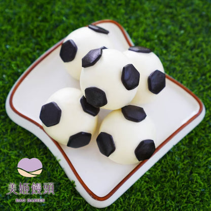 足球鮮乳造型芝麻包